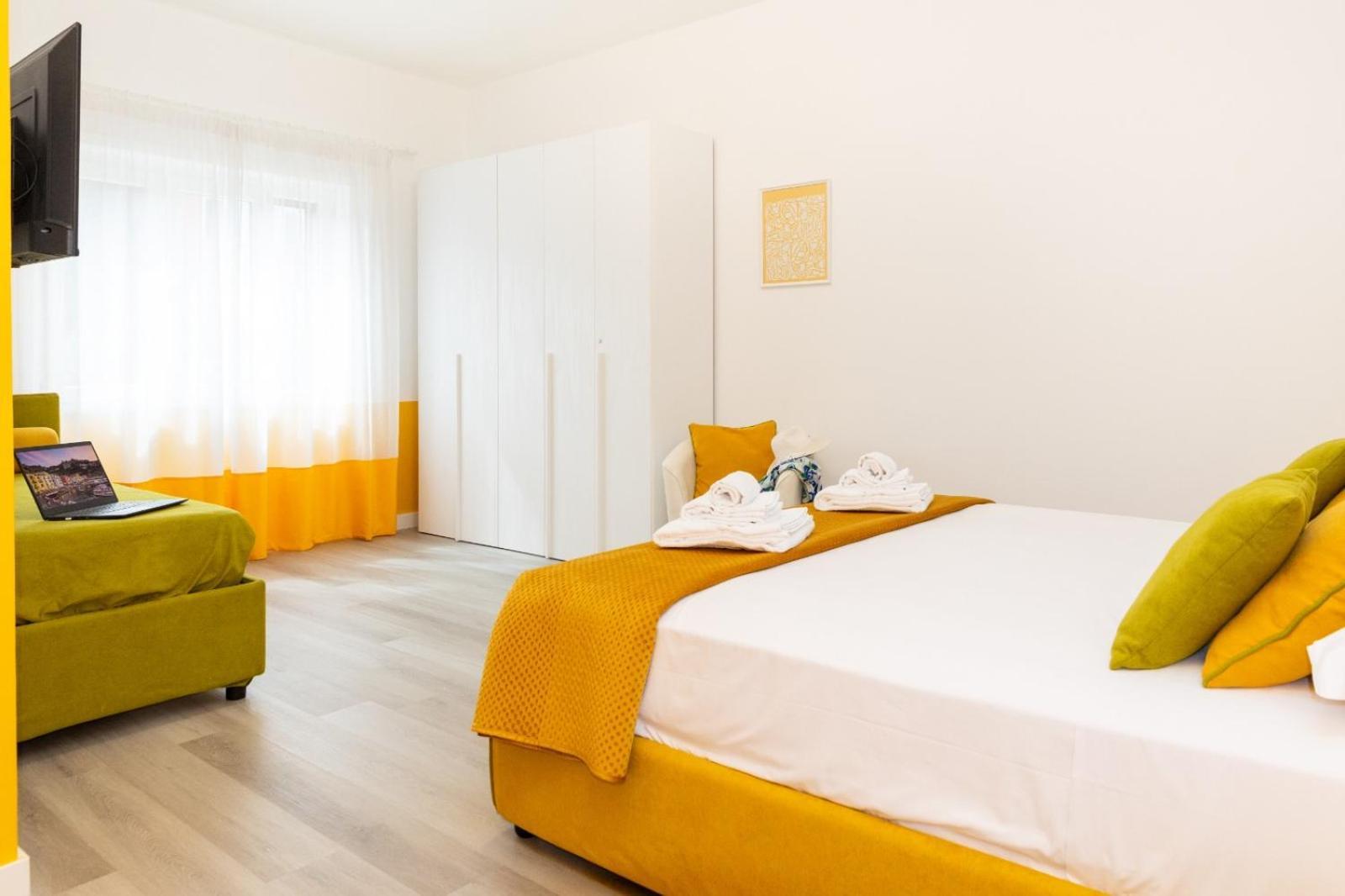 Sunny Flat Apartment ซอร์เรนโต ภายนอก รูปภาพ
